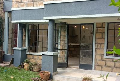 4 Bed Townhouse with En Suite in Kitisuru