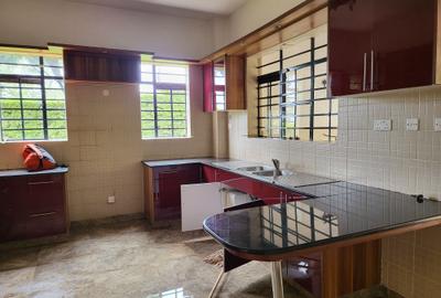 5 Bed Townhouse with En Suite in Kitisuru - 3