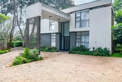 5 Bed Villa with En Suite in Karen - 3