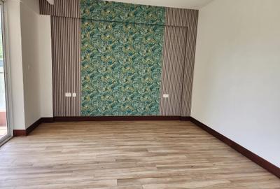 2 Bed Apartment with En Suite in Parklands - 3