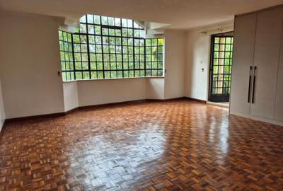 4 Bed House with En Suite in Karen
