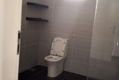 3 Bed Apartment with En Suite in Kilimani - 4