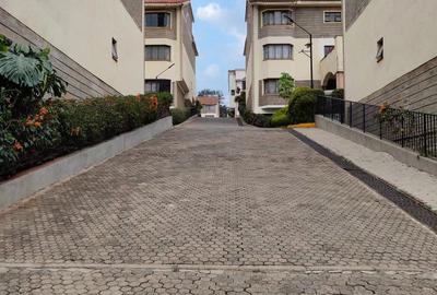 4 Bed Townhouse with En Suite at Brookside Drive - 2