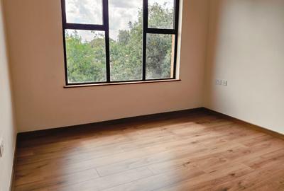 3 Bed Apartment with Gym at Parklands