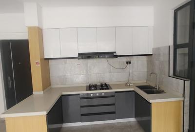 3 Bed Apartment with En Suite in Lavington - 4