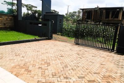 4 Bed House with En Suite in Ngong