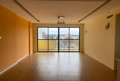 3 Bed Apartment with En Suite in Brookside