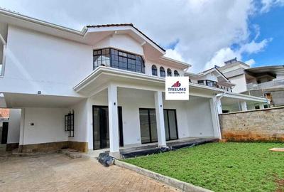 4 Bed House with En Suite in Westlands Area
