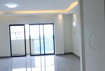 Serviced 3 Bed Apartment with En Suite at 6Th Avenue - 2