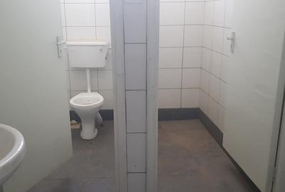 7,000 ft² Commercial Property with Service Charge Included at Icd Road - 4