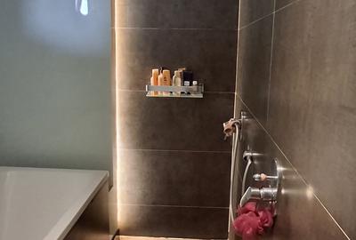 4 Bed Apartment with En Suite in Parklands - 4