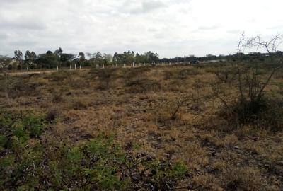 20 ac Land at Namanga Rd