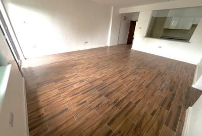 2 Bed Apartment with En Suite in Lavington - 2