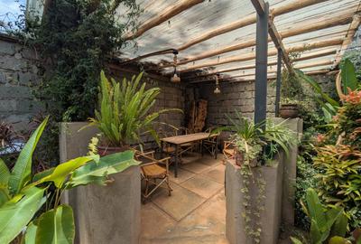 2 Bed House with En Suite in Nyari - 3