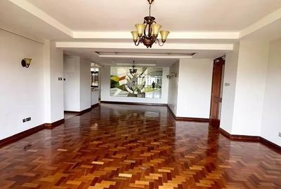 4 Bed Apartment with En Suite at Riverside Drive - 4
