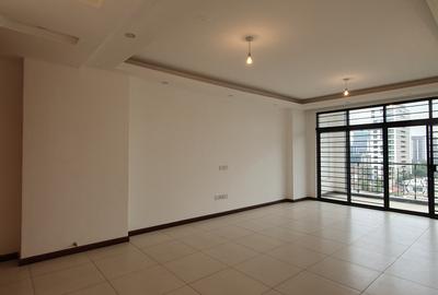 3 Bed Apartment with En Suite in Westlands Area - 2