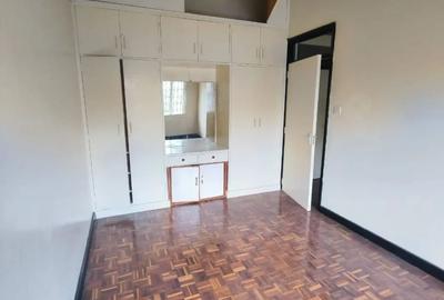 3 Bed Apartment with En Suite in Kilimani - 2
