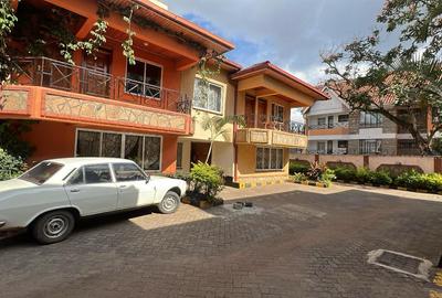 4 Bed Townhouse with En Suite in Lavington