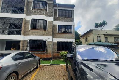 210 ft² Commercial Property with Backup Generator in Westlands Area