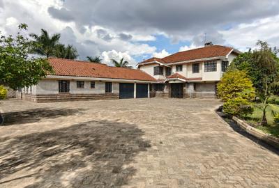 5 Bed Villa with En Suite in Karen