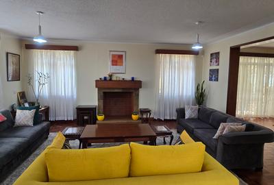 5 Bed Townhouse with En Suite at Lavington Green - 4