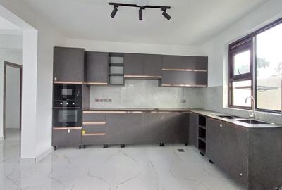 5 Bed Villa with En Suite at Mugutha - 4