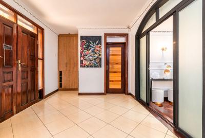 5 Bed House with En Suite in Karen - 4