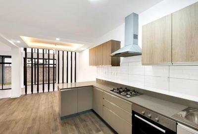 4 Bed Townhouse with En Suite in Loresho - 4