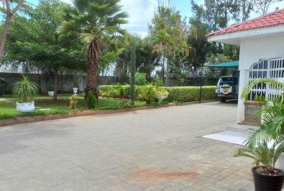 6 Bed Villa with Swimming Pool in Kitisuru