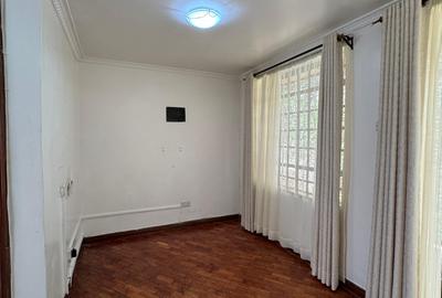 2 Bed House with Garden in Nyari - 2