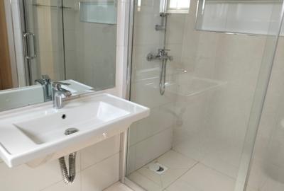 3 Bed Apartment with En Suite in Westlands Area - 3