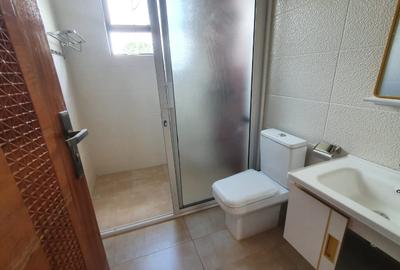 4 Bed House with En Suite in Karen - 3