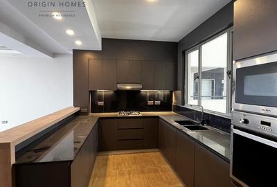 3 Bed Apartment with En Suite at Westlands - 3