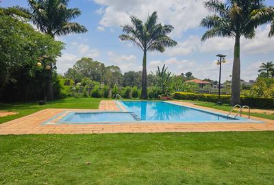 4 Bed Townhouse with En Suite in Ridgeways - 4