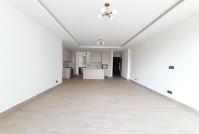 3 Bed Apartment with En Suite at Riverside - 4