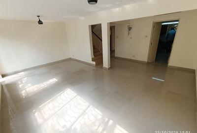 3 Bed Townhouse with En Suite in Kilimani - 2