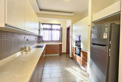 Serviced 2 Bed Apartment with En Suite in Spring Valley - 4