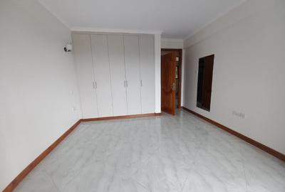 2 Bed Apartment with En Suite at School Lane