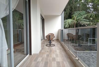 2 Bed Apartment with En Suite in Riverside
