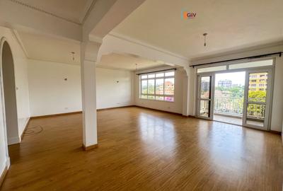 3 Bed Villa with En Suite in Westlands Area - 3