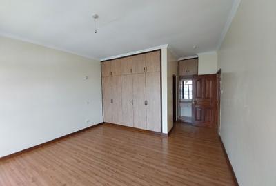 4 Bed Townhouse with Swimming Pool in Kiambu Road - 4