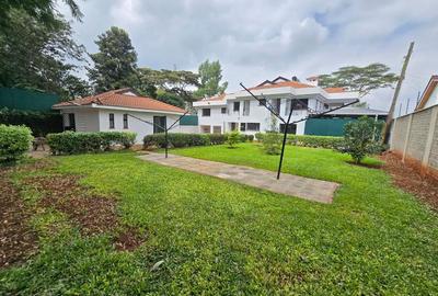 4 Bed House with En Suite in Runda