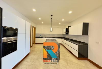 4 Bed Apartment with En Suite in Parklands