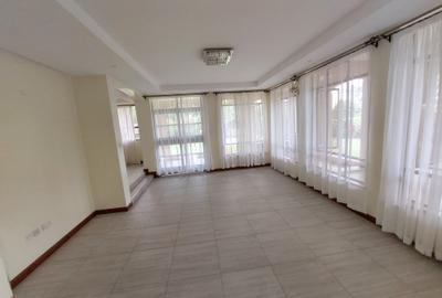 4 Bed House with En Suite at Panafrican Road