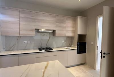 5 Bed Townhouse with En Suite at Manyani East - 2