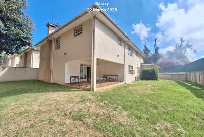 5 Bed House with En Suite at Lavington