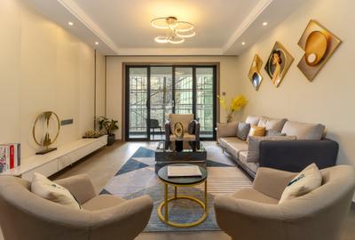 3 Bed Apartment with En Suite in Riverside - 2