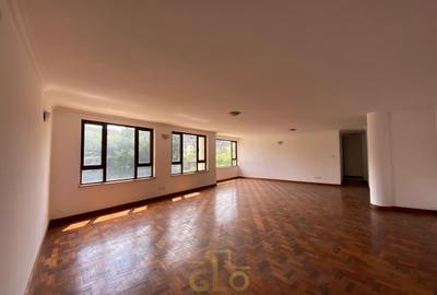 3 Bed Apartment with En Suite in Kilimani