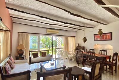 Furnished 3 Bed Apartment with En Suite in Nyali Area - 4