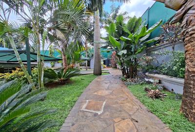 4 Bed House with En Suite in Runda - 2